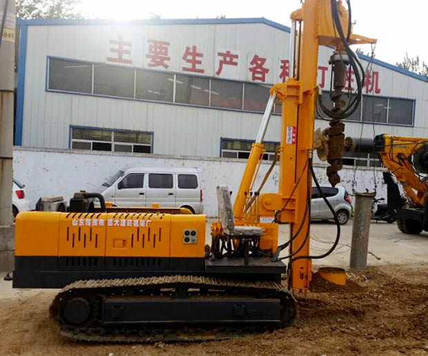 滕州香蕉视频APP官网多功能潛孔鑽機圖一